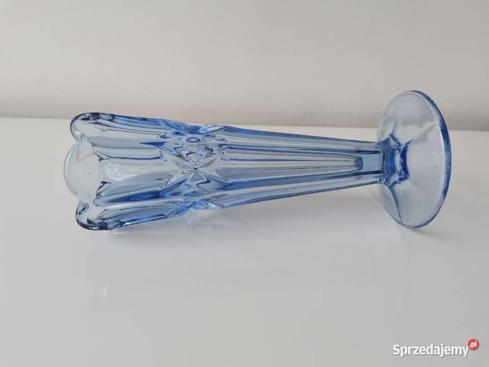 Stary nieużywany niebieski wazon 2308 szkło Art Katowice