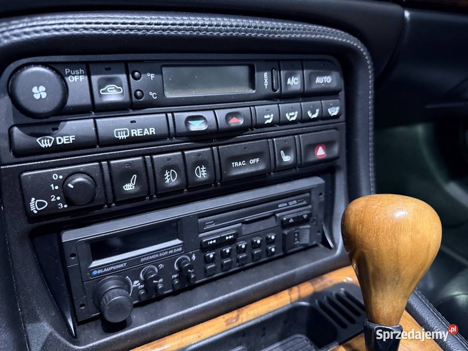 Jaguar XKR z 1998 r x100 40 V8 Supercharged automatyczna