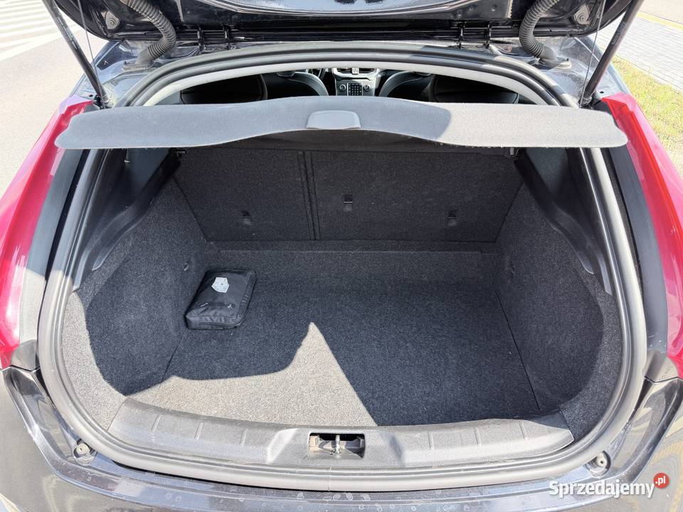 Volvo V40 16 D2 sprzedam