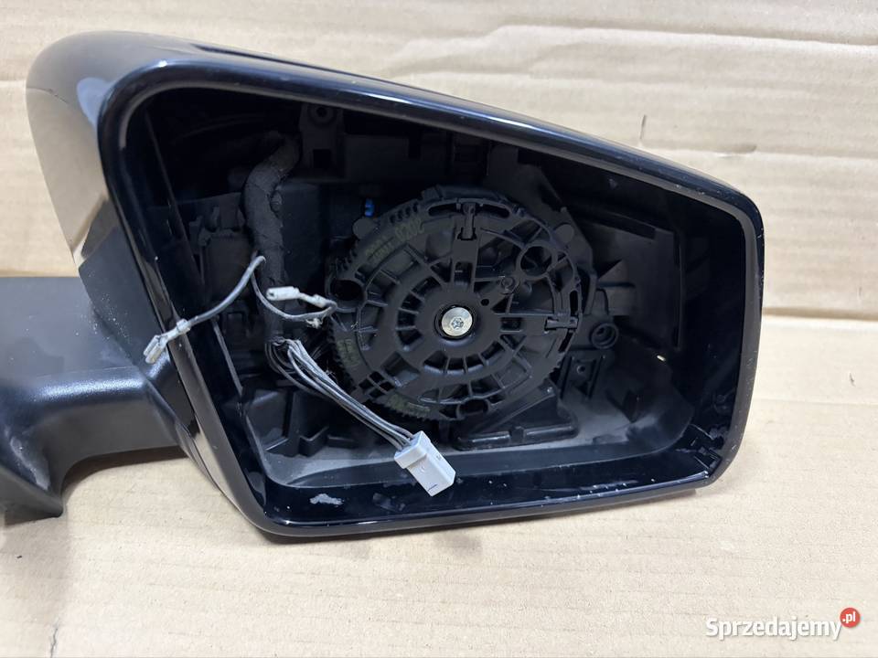 LUSTERKO PRAWE MERCEDES CLA W117 20 PIN 1010 Drezdenko