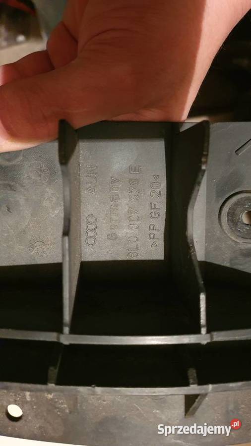 ŚLIZG ZDERZAKA TYŁ AUDI A3 8L 8l0807378e osobowe Mikołów