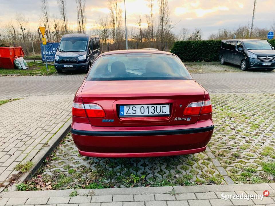 Fiat albea niski przebieg nowy przegląd bordowy sprzedam