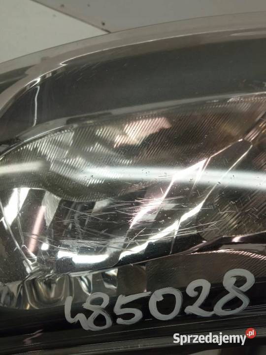 LAMPA PRZÓD LEWA USZK 260605312R Dacia Sandero sprzedam