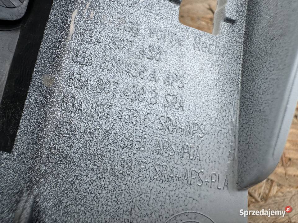 Narożnik zderzaka przód prawy kratka Audi q3 II