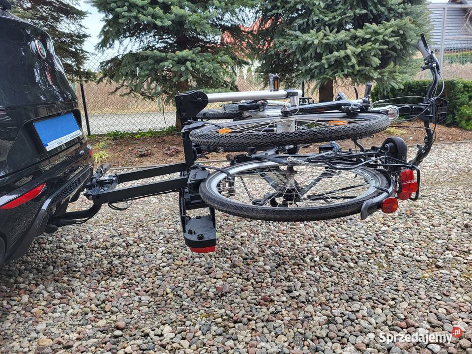 Zestaw dwóch rowerów trekingowych plus bagażnik