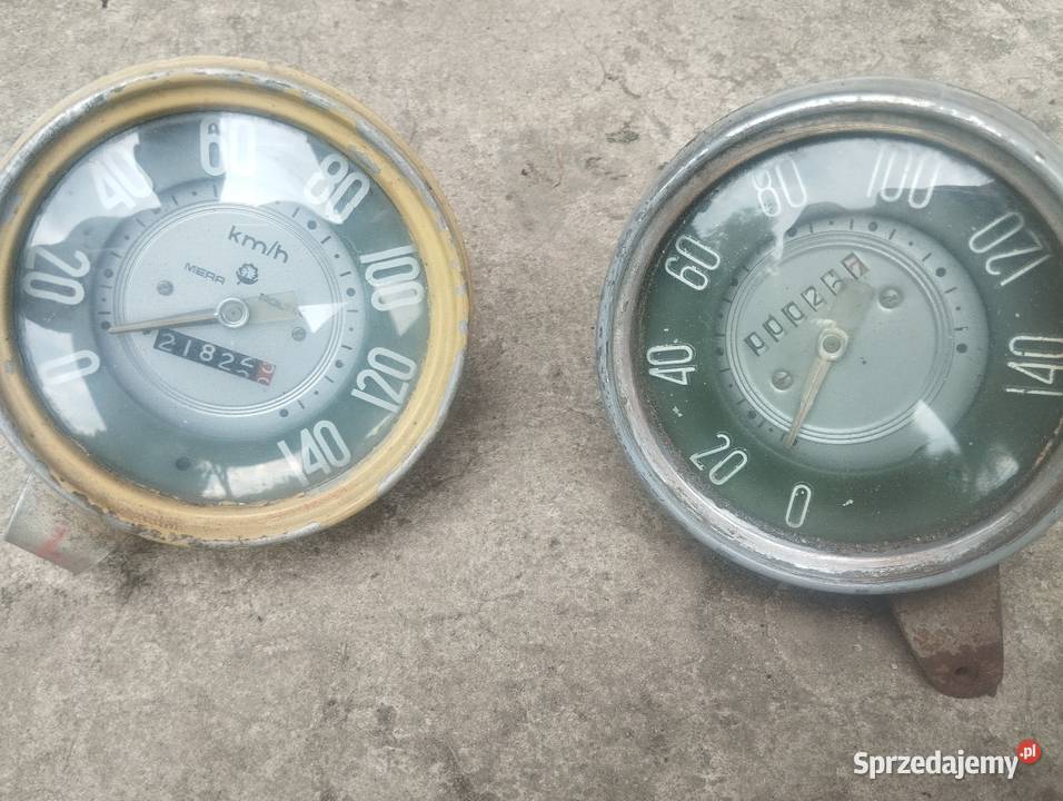 Prędkościomierze liczniki stare z PRL Sączów