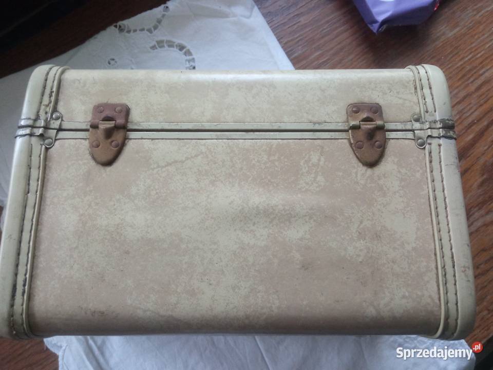 Vintage 1960 Royal Traveller train case