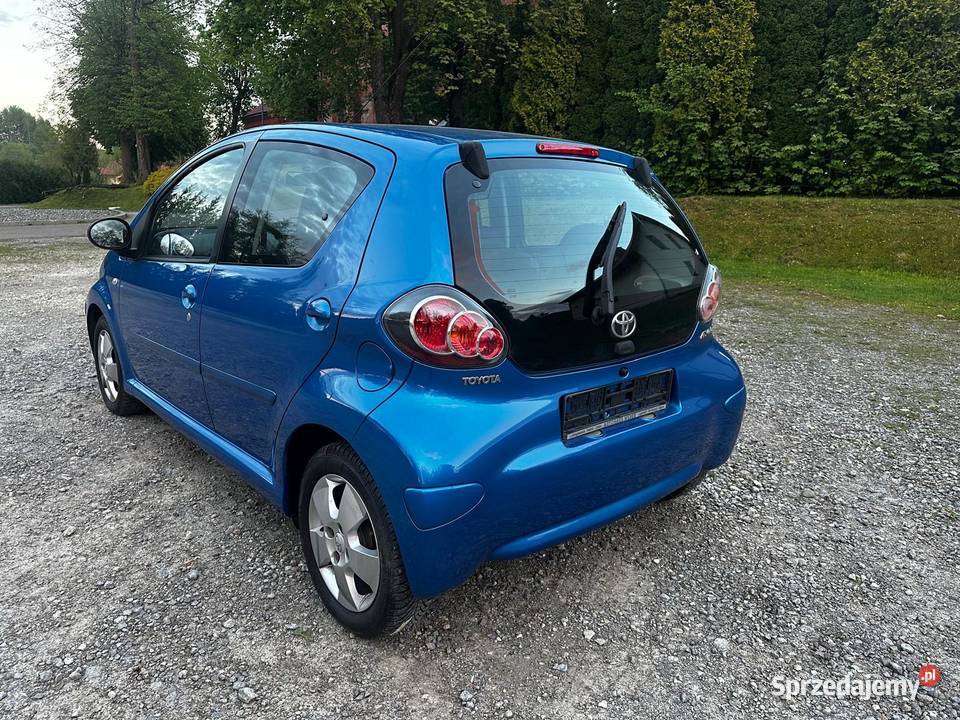 PIĘKNA TOYOTA AYGO 10 BENZYNA 68 2009r NISKIE Łękawica