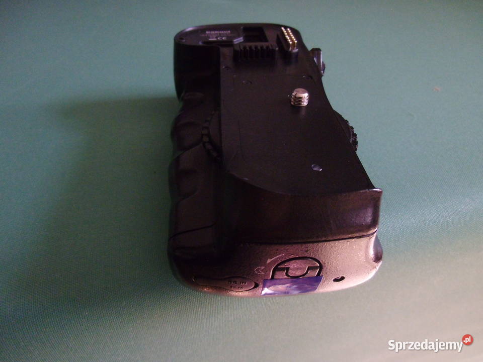 Uchwyt pionowy Battery Pack do Nikon D700 i D300