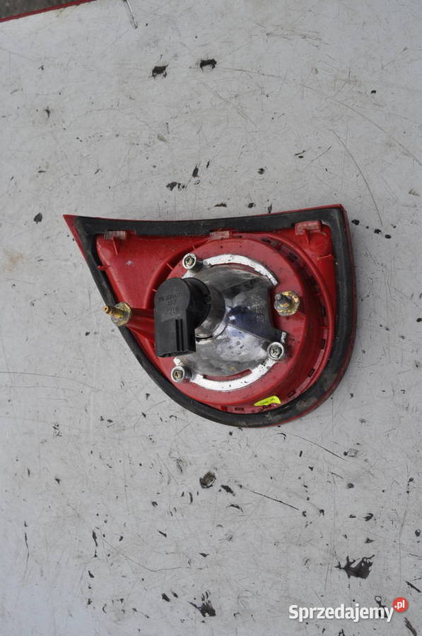 vw golf 5 lampa w klapę prawa lewa