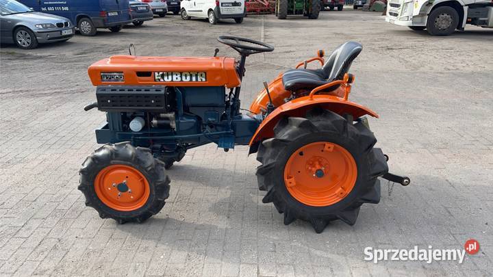 Minitraktor KUBOTA B7000 15 Koni Napęd 4x4 Włocławek