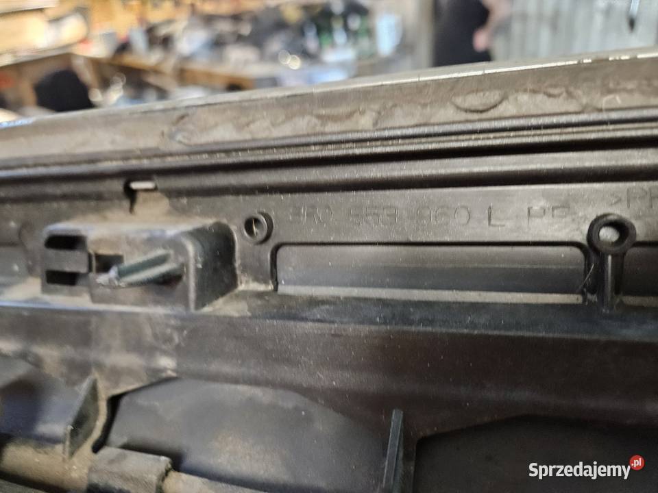 AUDI Q5 I 8R0 LIFT LISTWA DRZWI PRAWY PRZÓD Międzychód