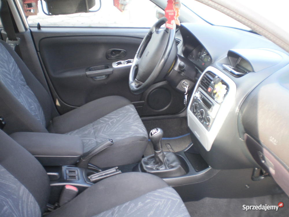 takafabryczny tuning nieuszkodzony Carisma