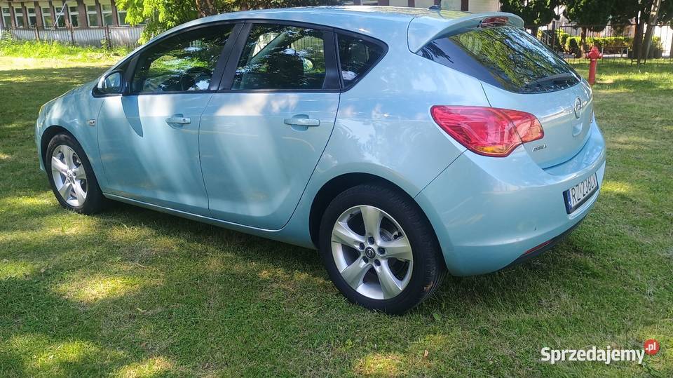 Opel Astra J 17 CDTI KLIMA Rzeszów sprzedam