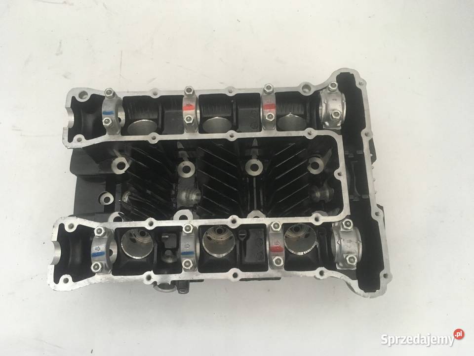 YAMAHA XS 750 7983 Głowica 2F31111000 Cylindry, głowice, pierścienie Łobżenica