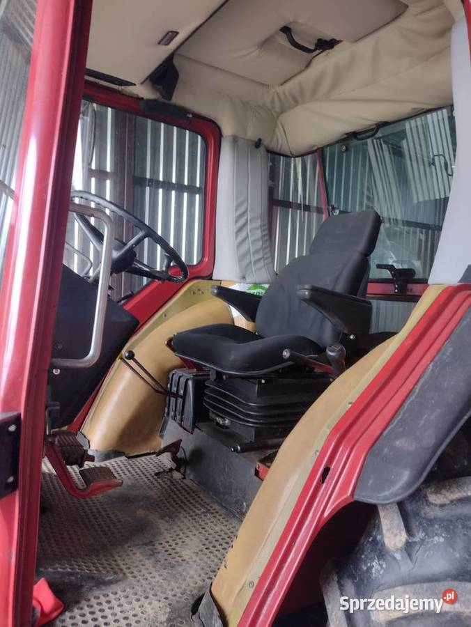 Ciągnik rolniczy International Case IHC 685 XL z Spławy Pierwsze