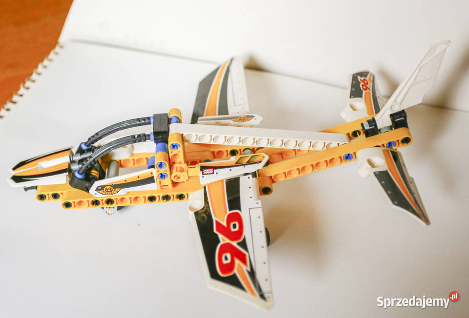 Lego 42044 Technic Odrzutowiec samolot 2w1 pomorskie sprzedam