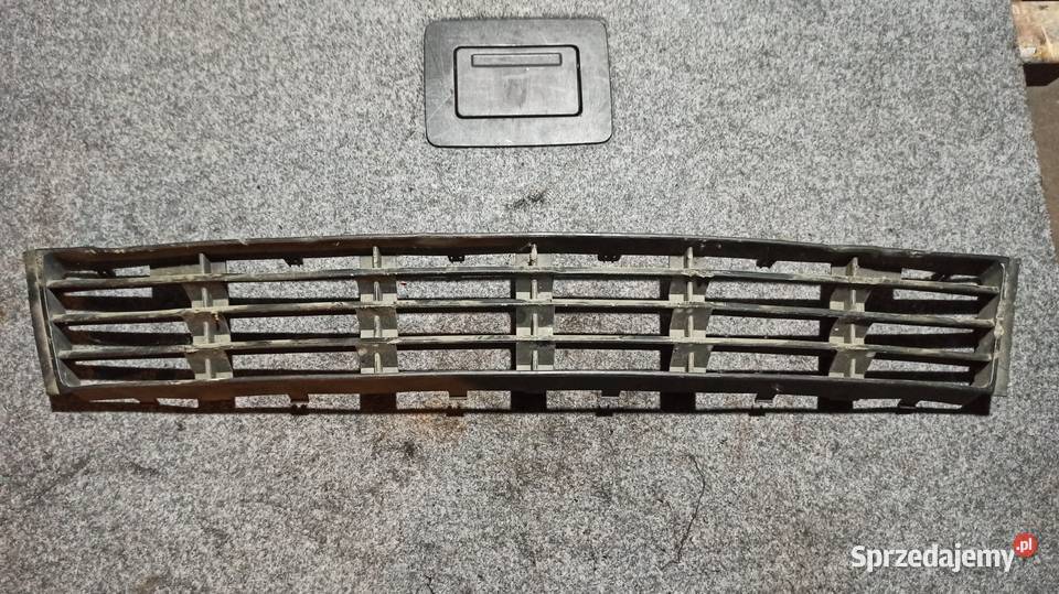 Kratka środkowa zderzaka A4 B5 Lift PRZÓD Dębica
