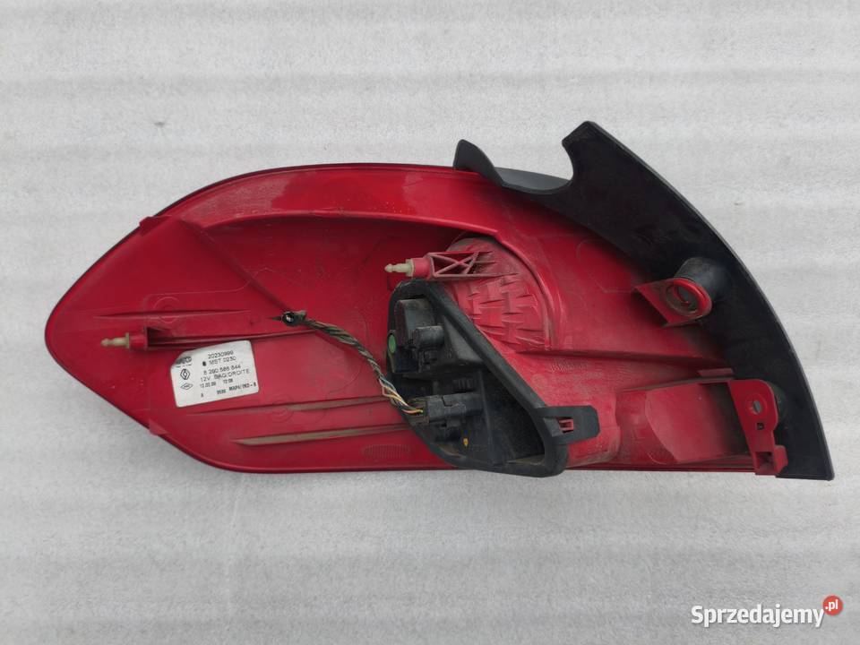 Lampa Prawy Tył Tylna Prawa Renault Clio III