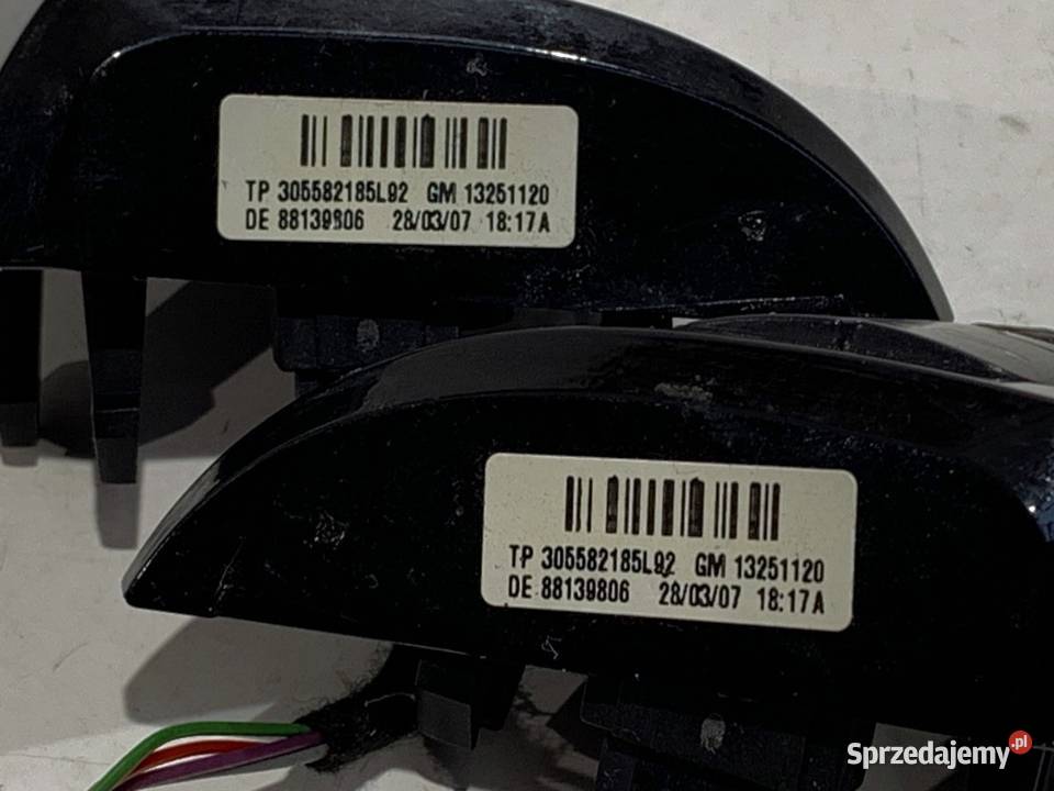 PRZEŁĄCZNIKI KIEROWNICY OPEL ASTRA H 13251120 osobowe podkarpackie