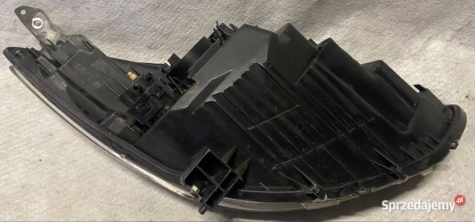 MAZDA 2 LAMPA ZW LEWY PRZÓD STANLEY P6516 Lampy przednie Jasienica