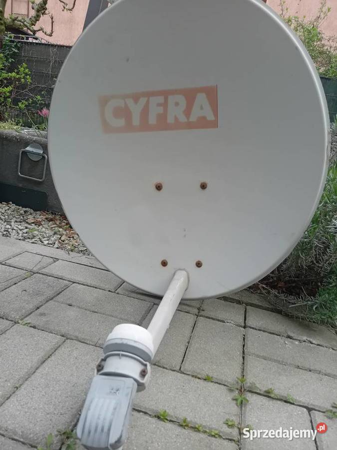 Antena satelitarna firmy cyfra Elektronika Środa Śląska