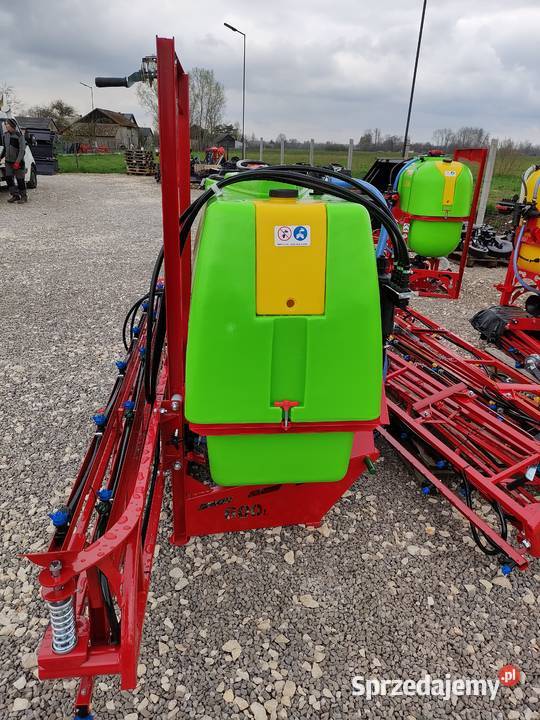 Opryskiwacz polowy zawieszany CYKLON 600 l Dowóz