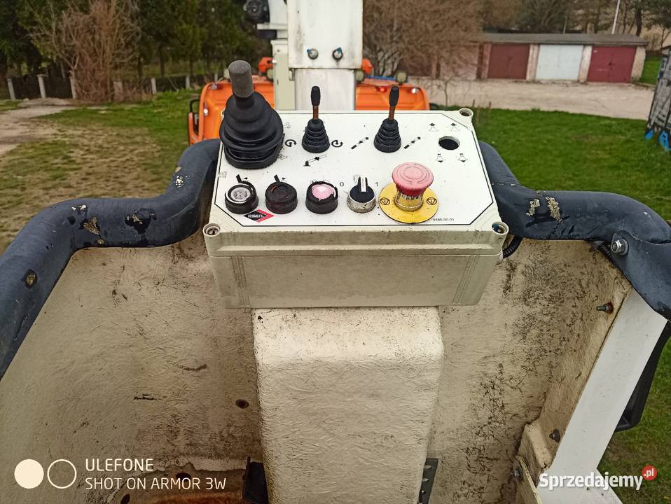 Podnośnik koszowy podest ruchomy 1cm3 Białystok