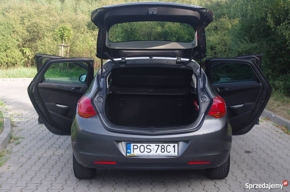 Opel Astra J 2011 14 101 przebieg 59700 kurtyny powietrzne Ostrów Wielkopolski sprzedam