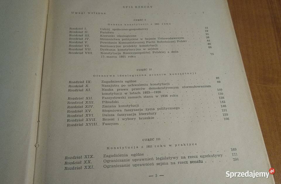 Burżuazyjno obszarnicza konstytucja z 1921 roku prawo i administracja