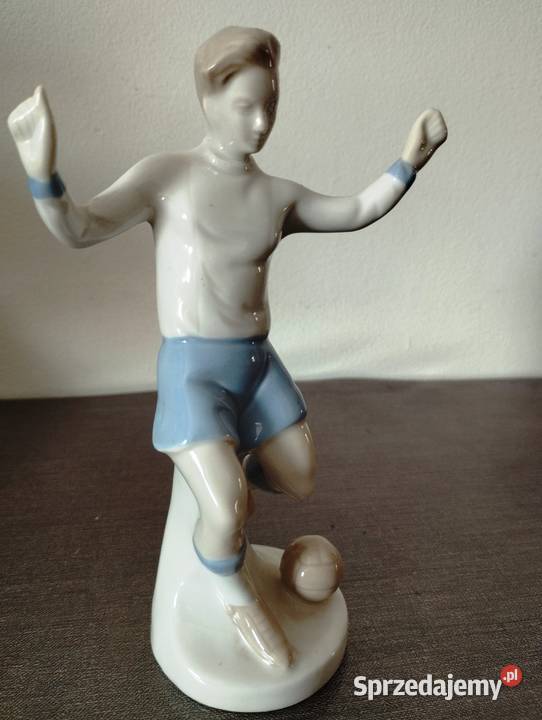 figurka porcelanowa sygnowana śląskie Chorzów