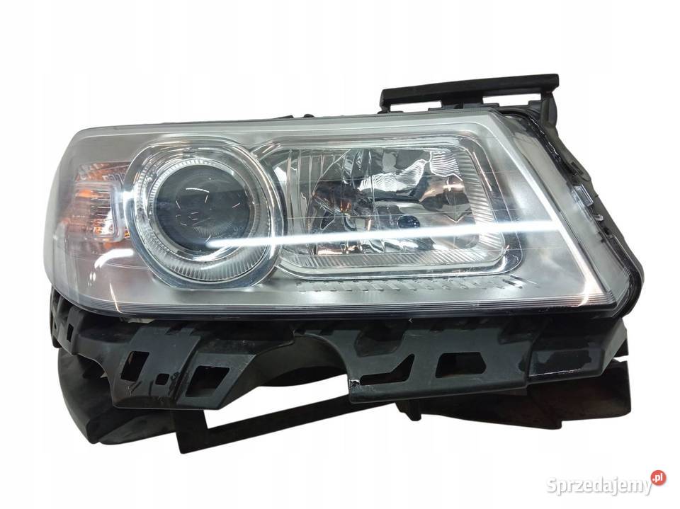 LAMPA PRZÓD PRAWA EU Renault Megane II 20022009