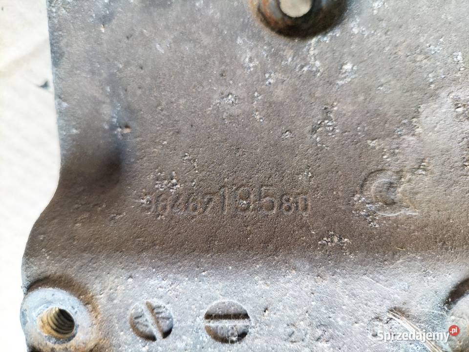 Citroen C3 Mk1 14HDI WSPORNIKA ŁAPA WSPORNIK Kamień-Kolonia