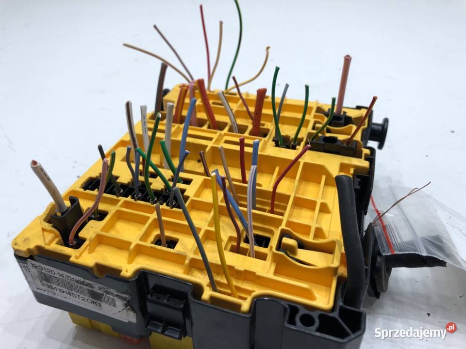 SKRZYNKA BEZPIECZNIKÓW CITROEN C4 PICASSO II Skrzynki bezpieczników