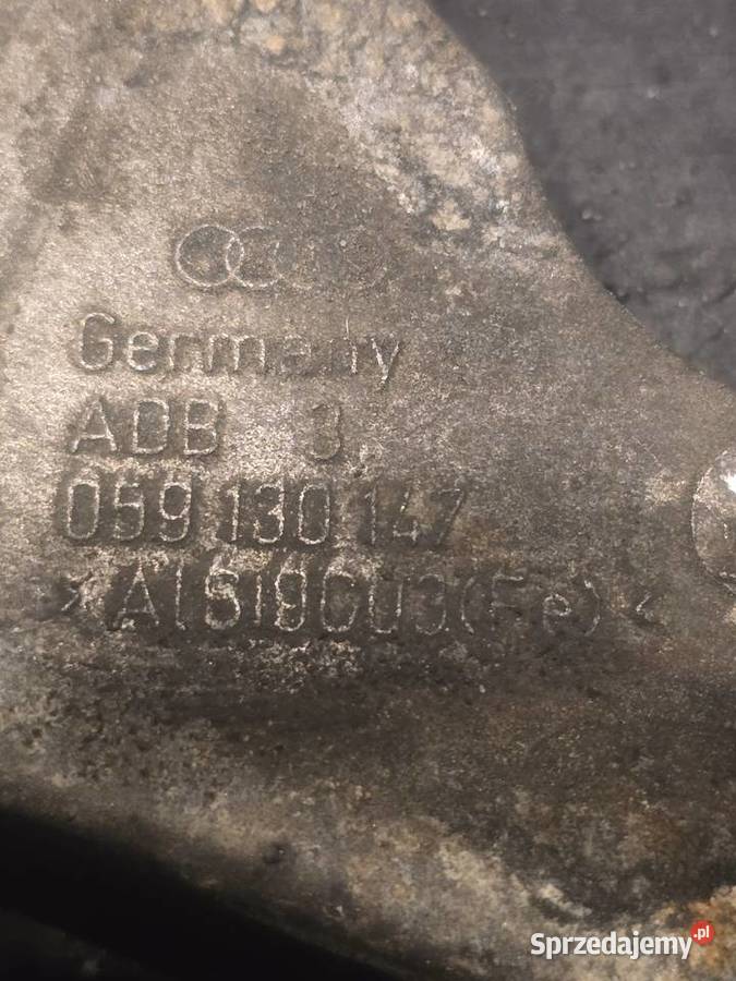 Łapa Wspornik pompy 30tdi 059 130 147 Lotyń