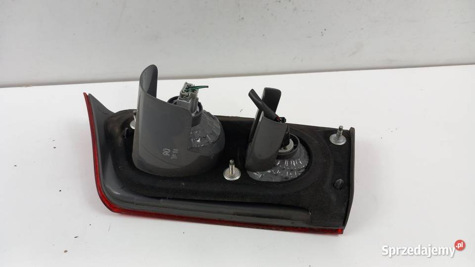 HONDA ACCORD VII SEDAN LAMPA TYŁ LEWA W KLAPĘ Oświetlenie Zbierkowo
