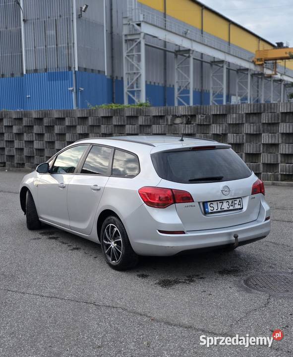 Opel Astra J 2011 Astra Samochody osobowe Dąbrowa Górnicza