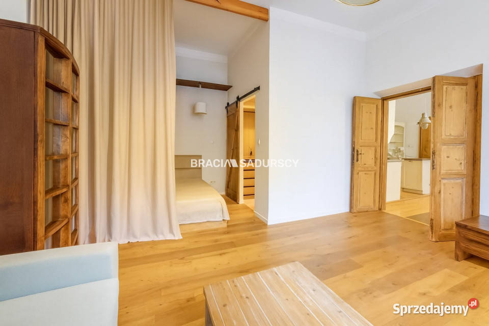 sprzedaży mieszkania Kraków Kalwaryjska 7505m2