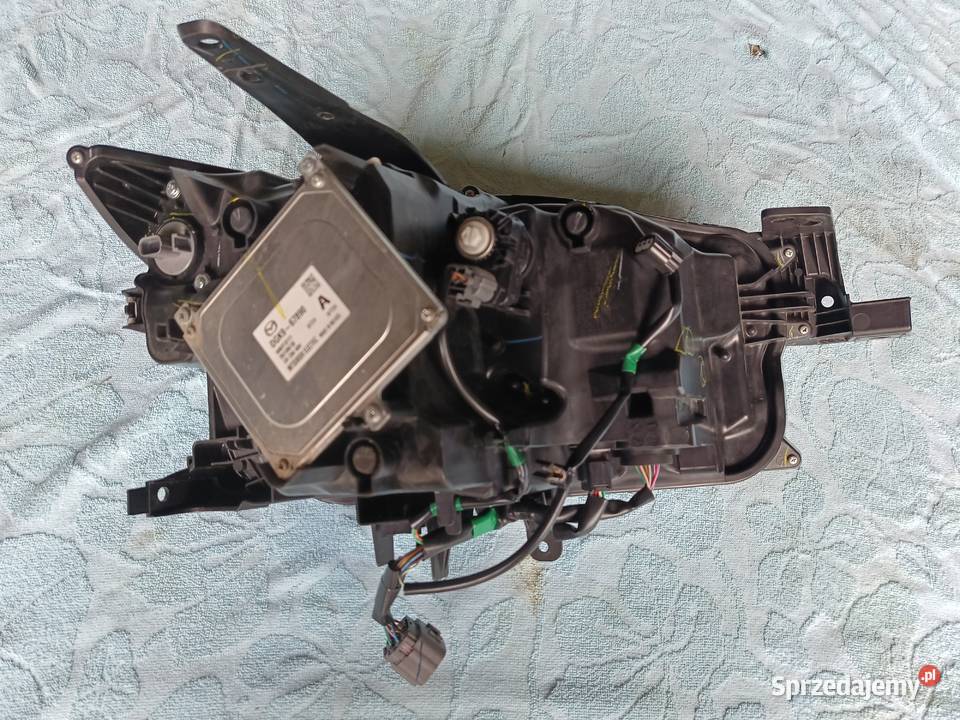 Mazda CX 30 lampa lewa przód DGJ151040 Nowomodna