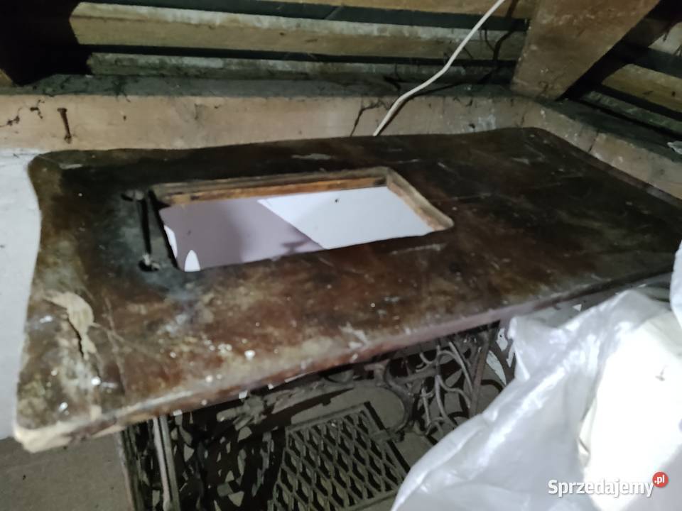 Maszyna do szycia Singer z podstawą sprzedam