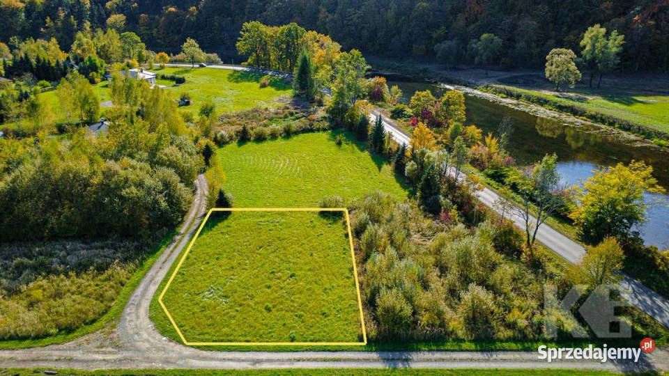 Grunt Międzybrodzie 735m2