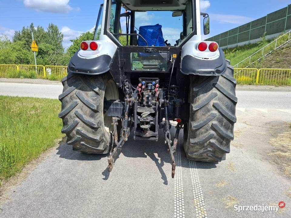 Ciągnik Valtra t120 Skrzynia biegów Manualna Głuchów sprzedam
