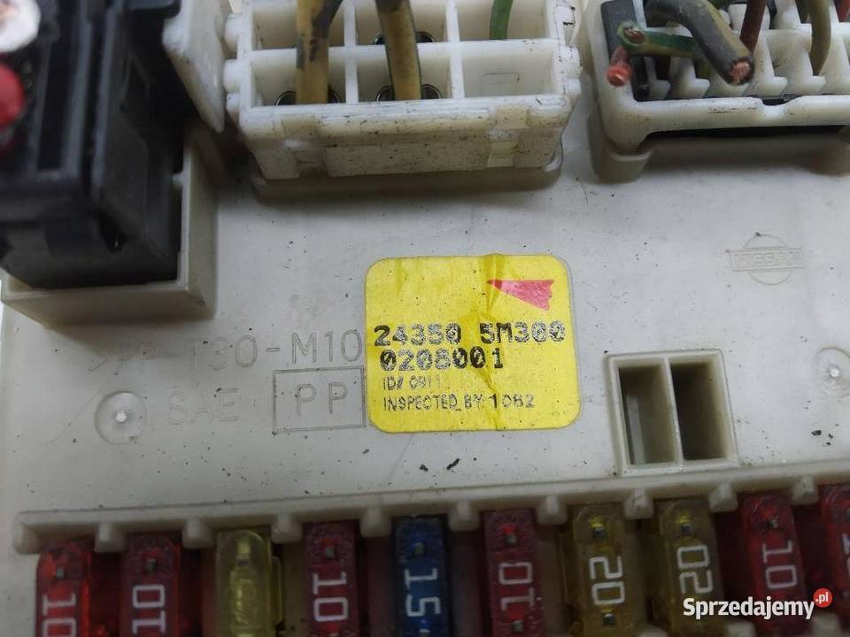 SKRZYNKA BEZPIECZNIKÓW 24350 Nissan Almera II