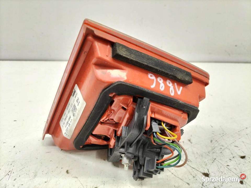 LAMPA TYŁ W KLAPĘ LEWA SEDAN LIFT 4F5945093E sprzedam