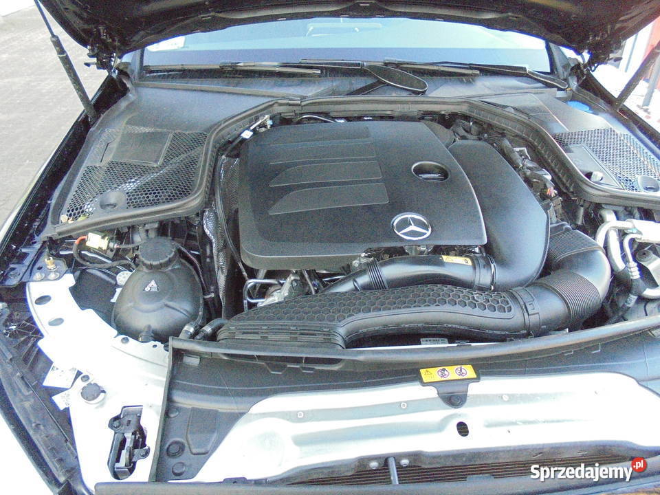 S PRZEDAM MERCEDESA C KLASA MODEL 2020 czujnik martwego pola