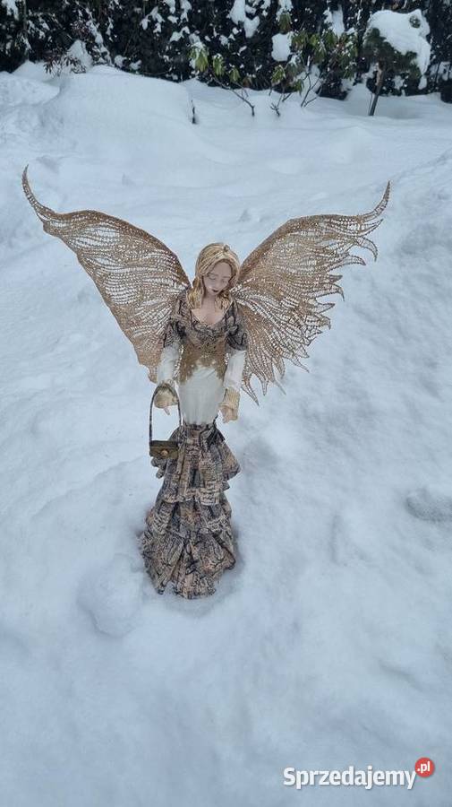 Szykowny Anioł gazeciany Zamość