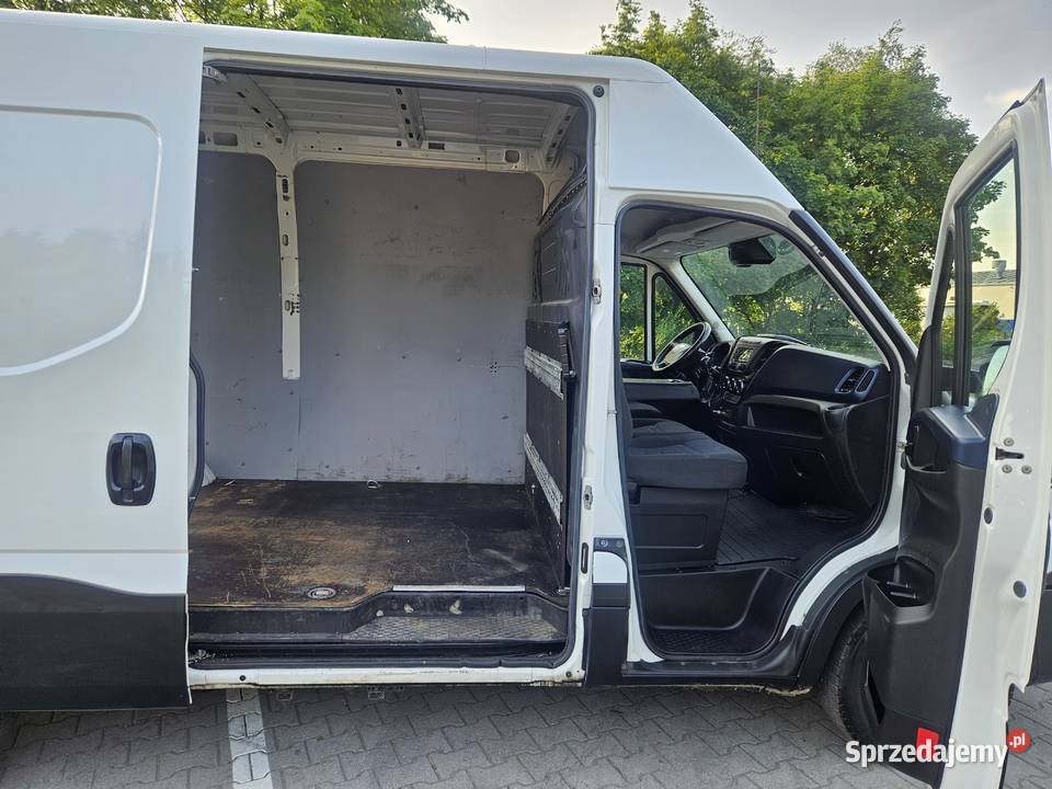 Iveco Daily Furgon 30 150 F VAT Polski Salon ESP Mogilno