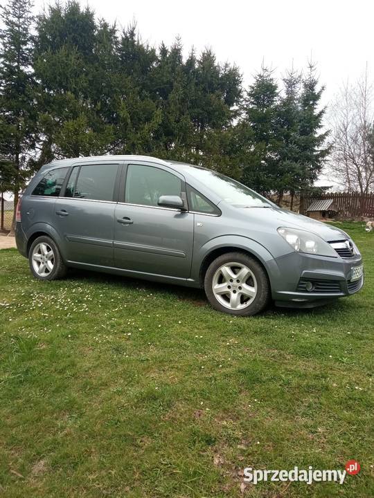 Opel Zafira b 19 CDTI gniazdo AUX
