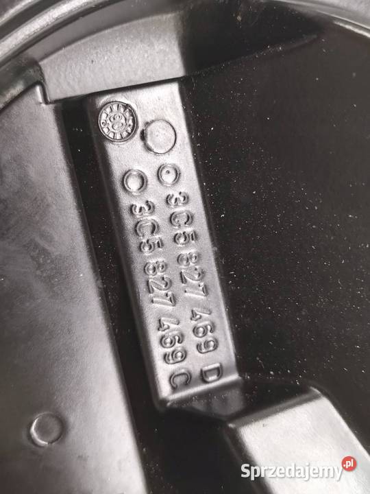 KLAMKA ZEWNĘTRZNA KLAPY BAGAŻNIKA 5D HB sprzedam