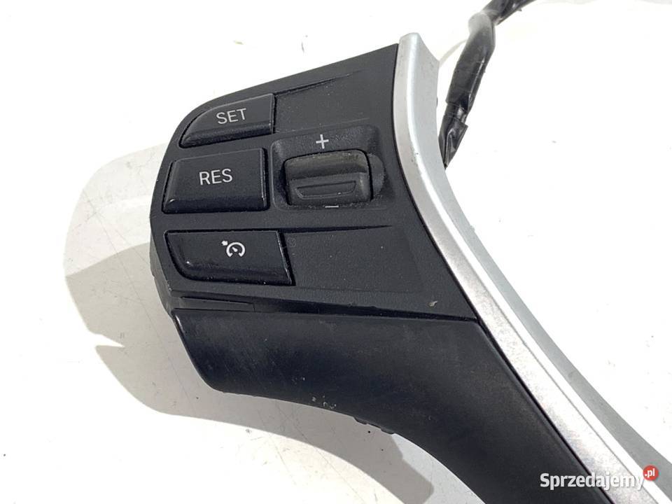 PRZEŁĄCZNIKI KIEROWNICY BMW F30 62560354 1118 osobowe